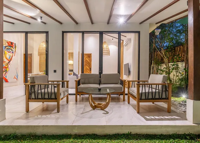 Blue Wave - Private Pool With Spacious Garden Villa Ubud