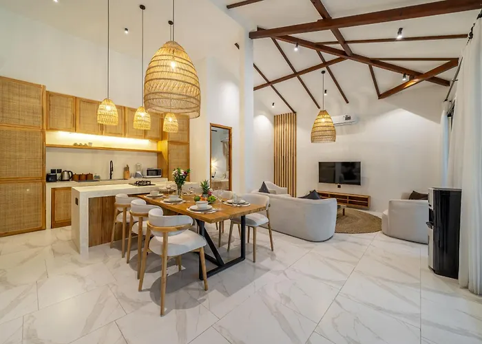 Blue Wave - Private Pool With Spacious Garden * Ubud